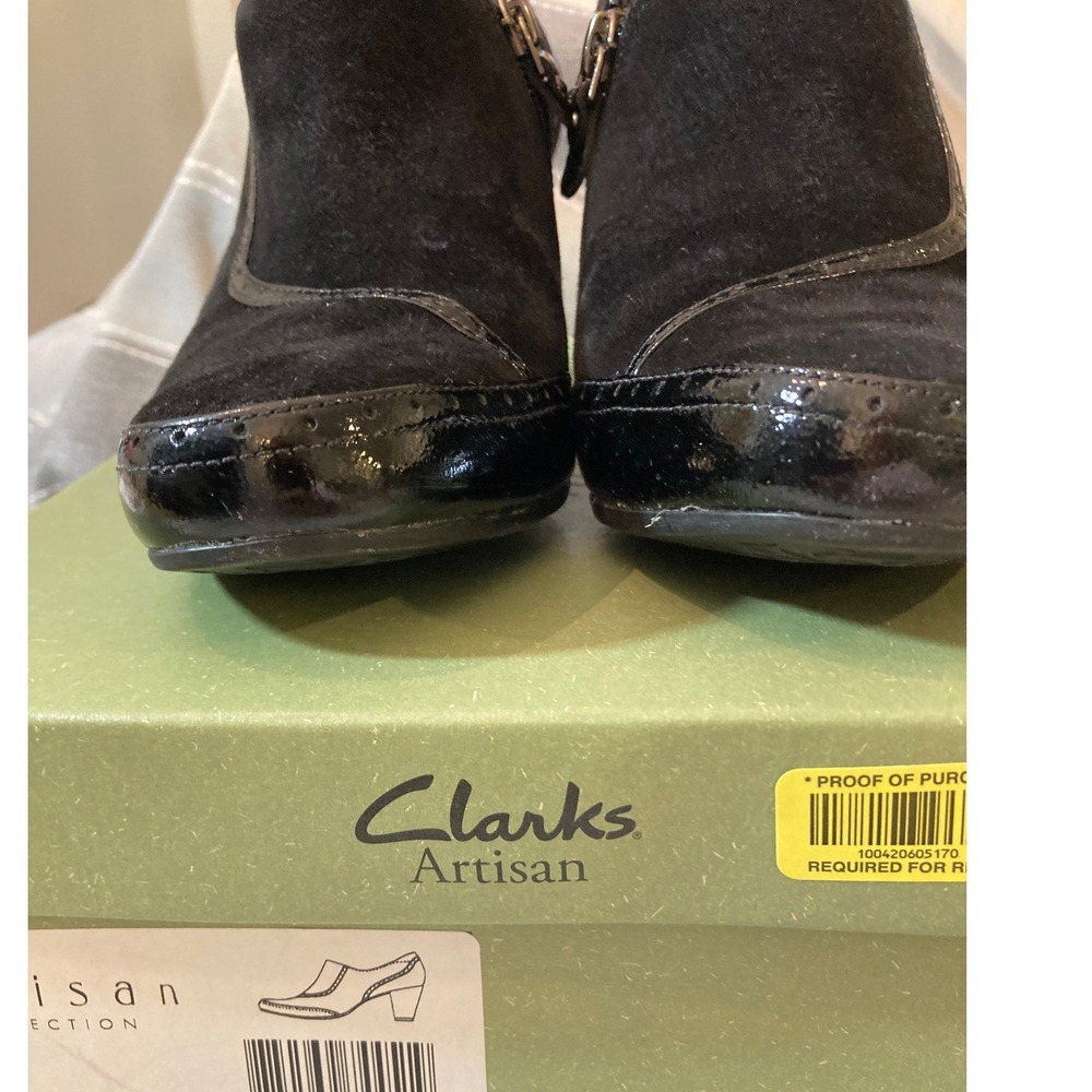 Clarks Black Suede Patent Booties 7 Artisan Diamond Cameo Dark Academia Classic - Picture 7 of 9